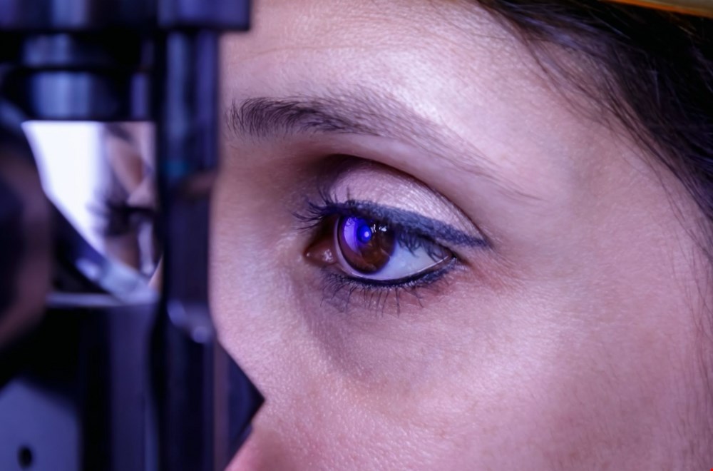 Waarom steeds meer vrouwen kiezen voor ooglaseren en gemak zonder bril